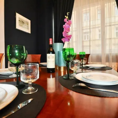 Fine Art Luxury In The Old Town Absolute Center *