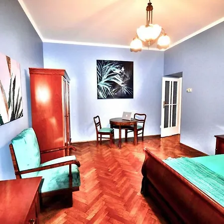 Fine Art Luxury In The Old Town Absolute Center Apartment Krakow