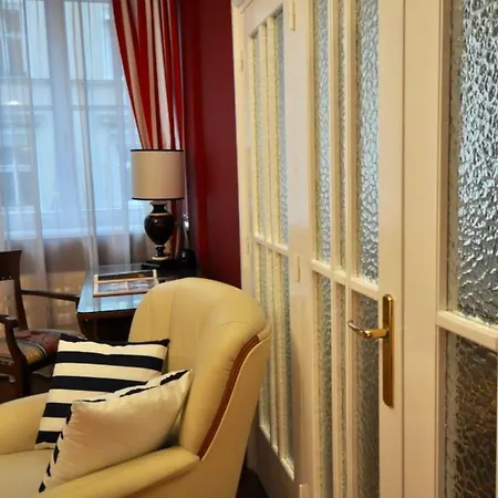 Fine Art Luxury In The Old Town Absolute Center Apartment Krakow