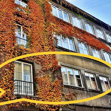 Fine Art Luxury In The Old Town Absolute Center