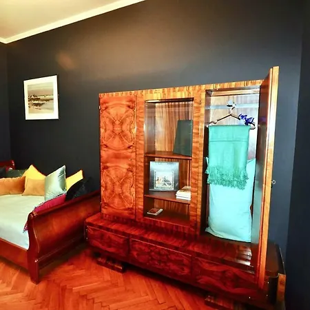 Fine Art Luxury In The Old Town Absolute Center Cracovia